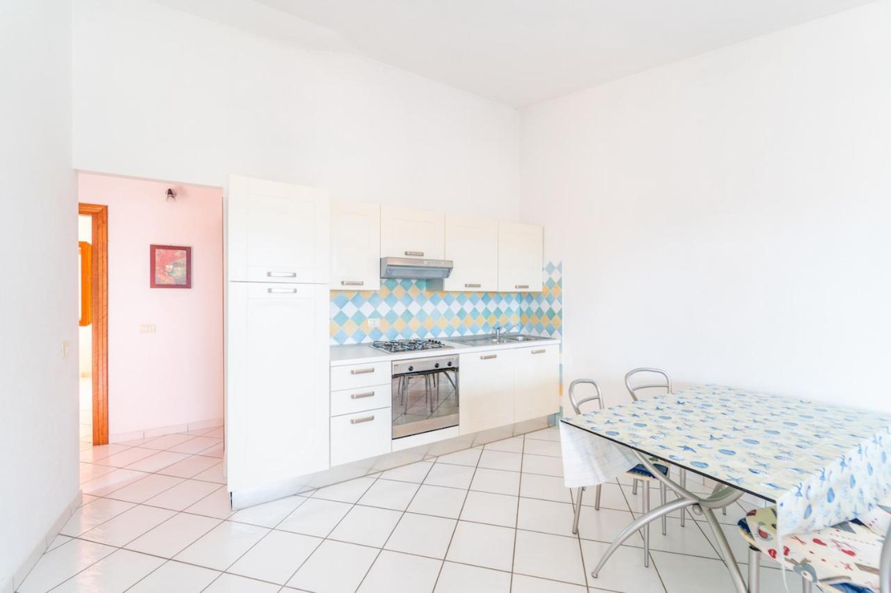 Iss Travel, Citai Panoramic Apartments - 1,5 Km From The Beach San Teodoro  Exteriör bild